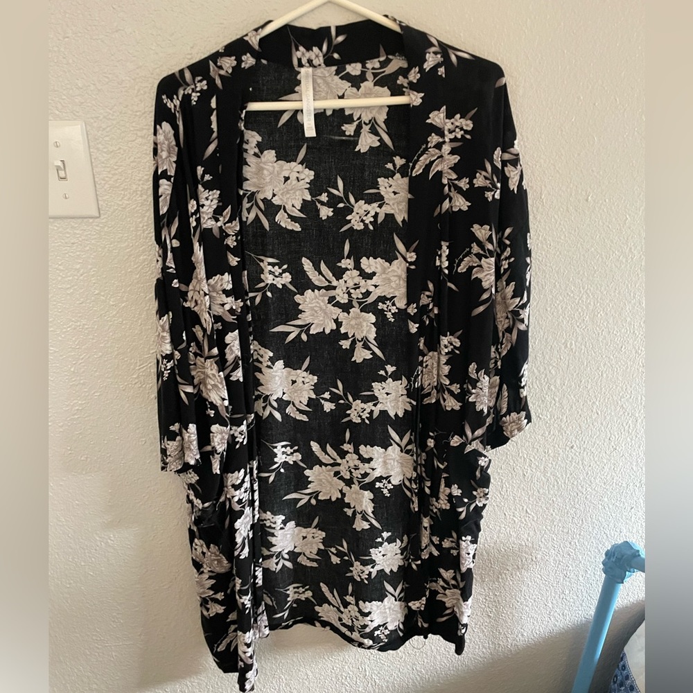 Spiritual Gangster floral wrap